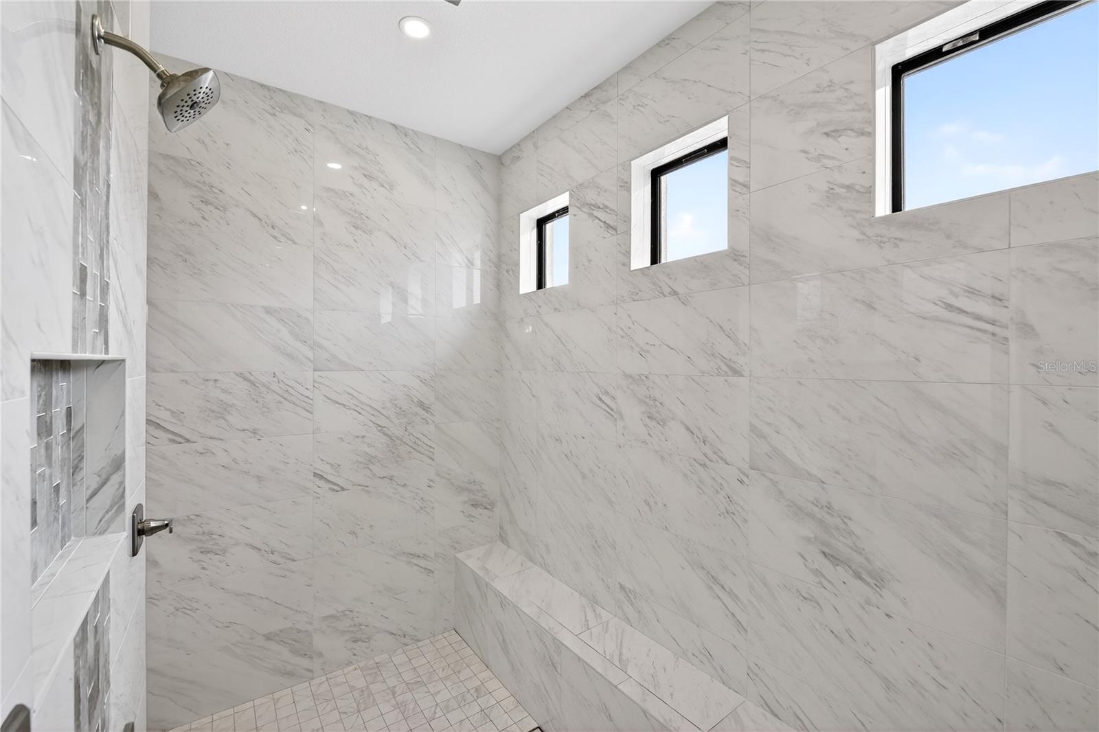 Image 21 of 46 For 609 Monaco Drive