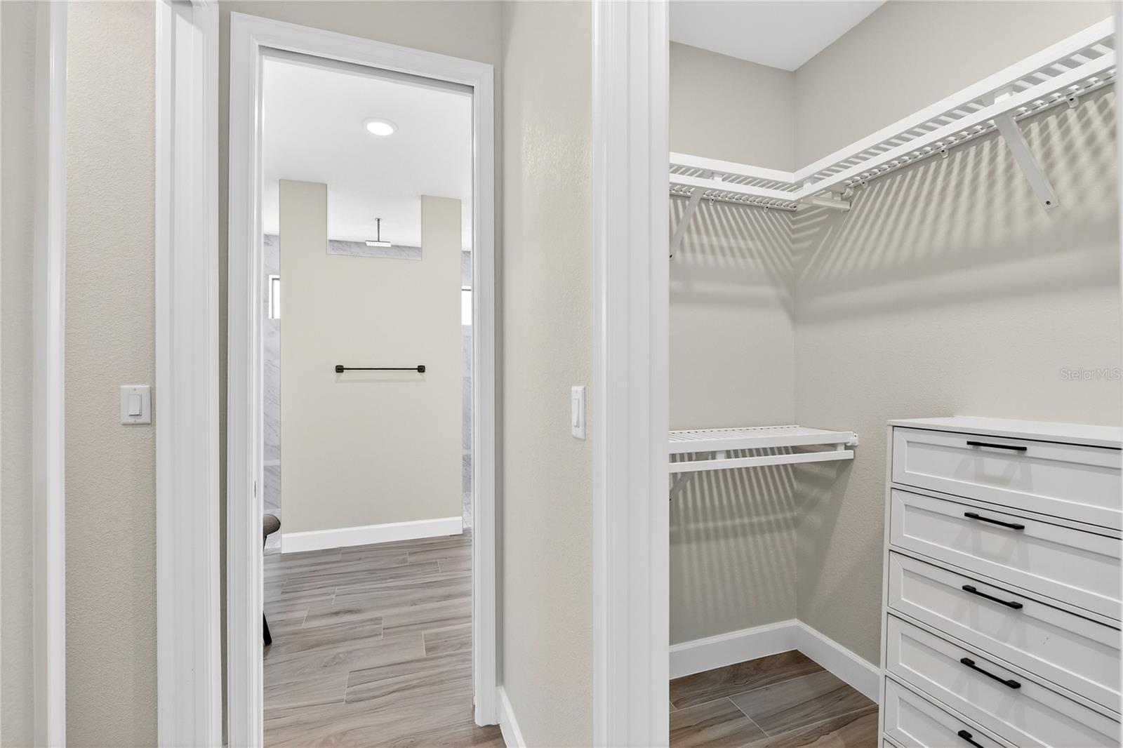 Image 22 of 46 For 609 Monaco Drive