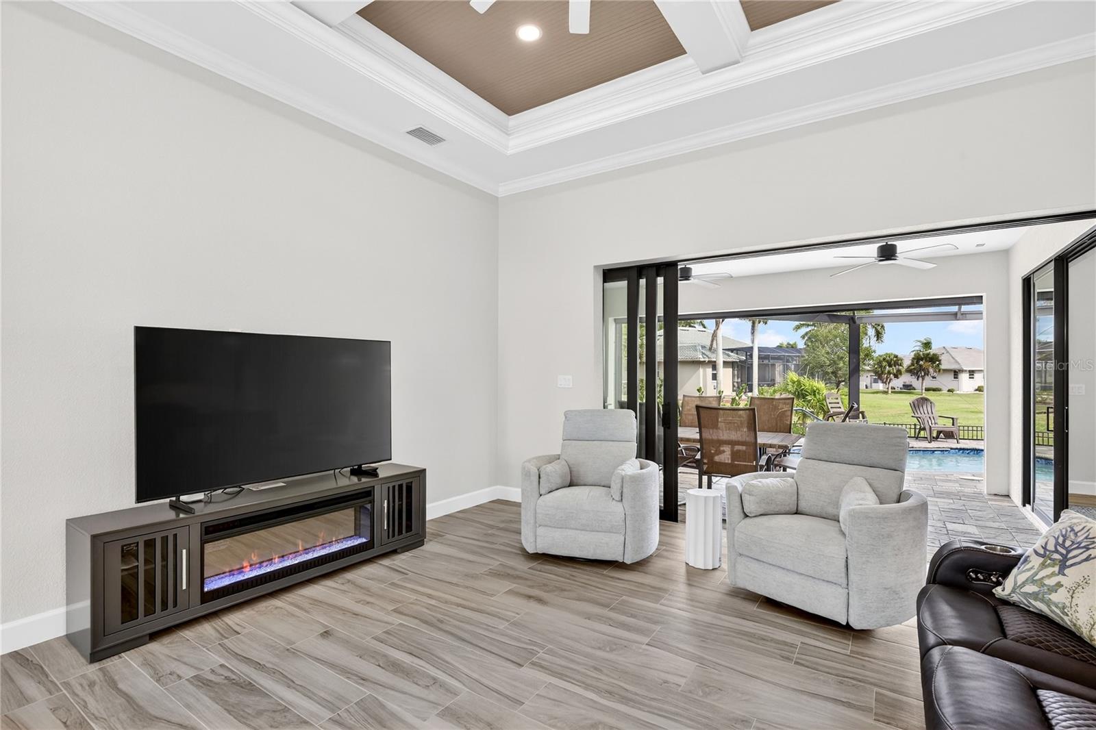 Image 34 of 46 For 609 Monaco Drive