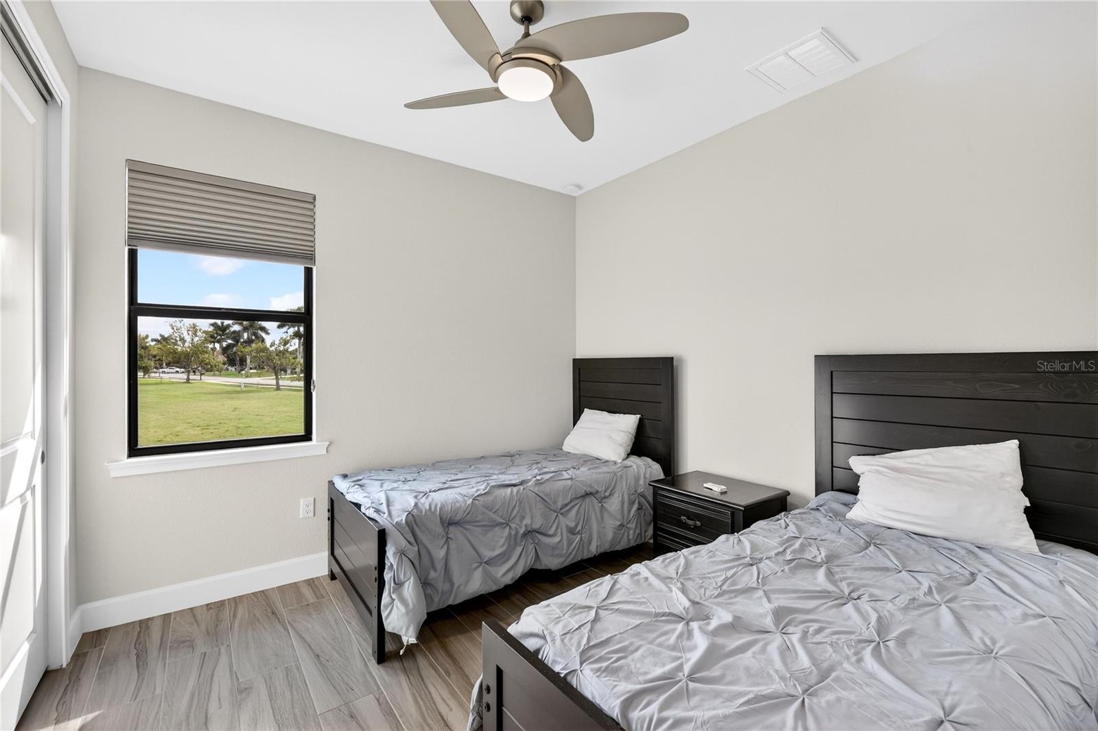 Image 41 of 46 For 609 Monaco Drive