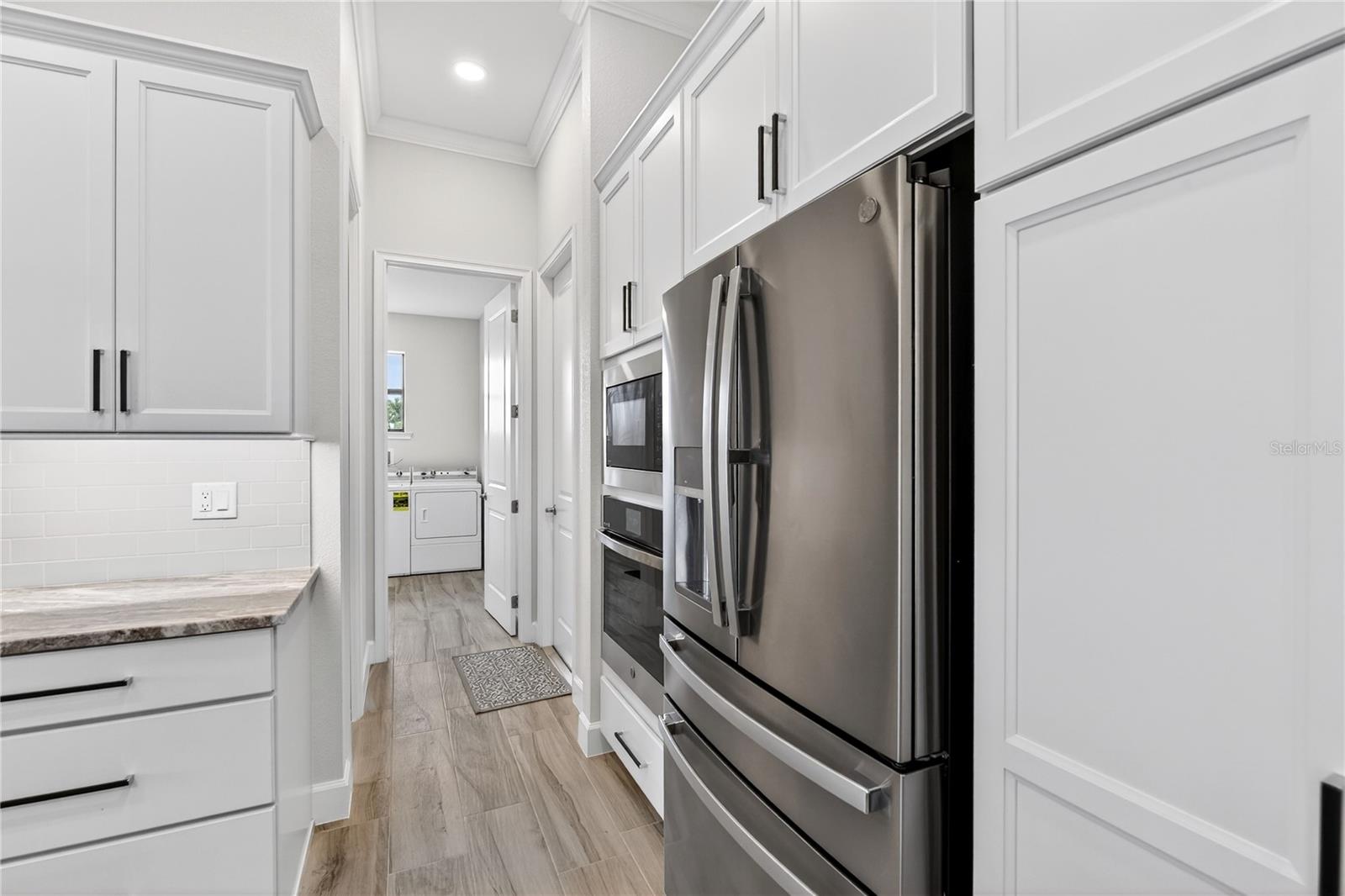 Image 9 of 46 For 609 Monaco Drive