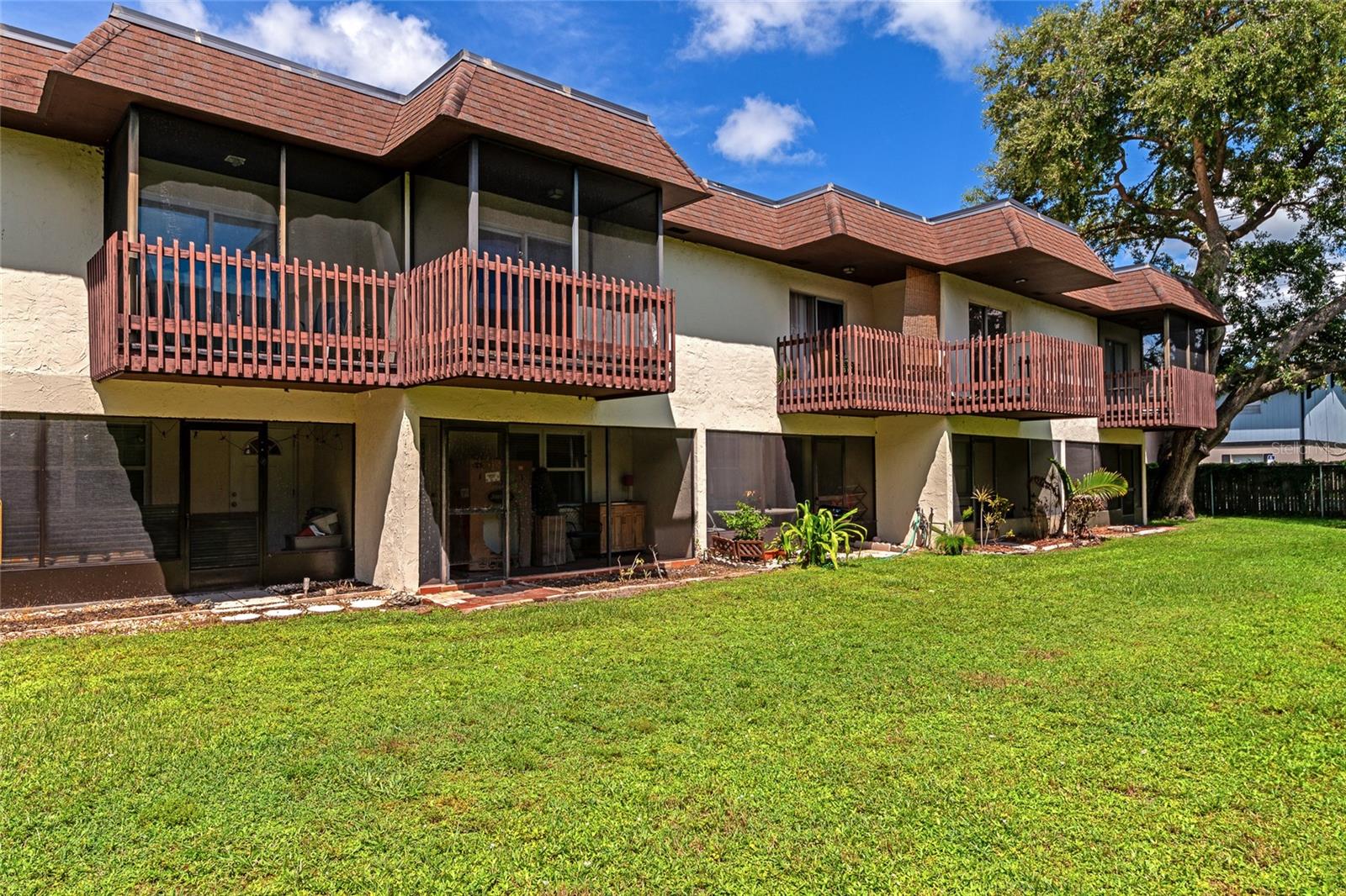 Image 4 of 37 For 3225 Ramblewood Drive