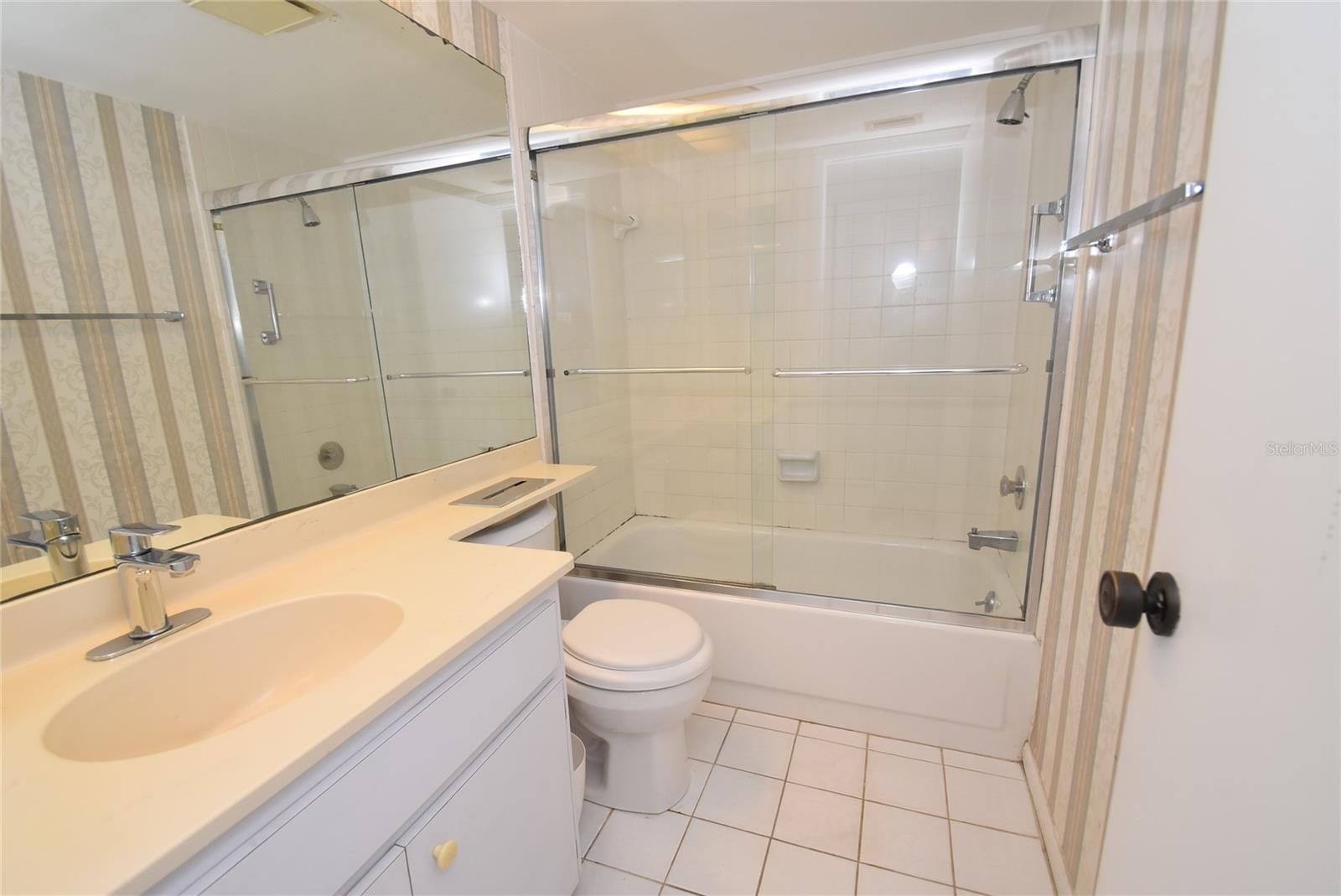 Image 13 of 44 For 1518 Pelican Point Drive Ba156