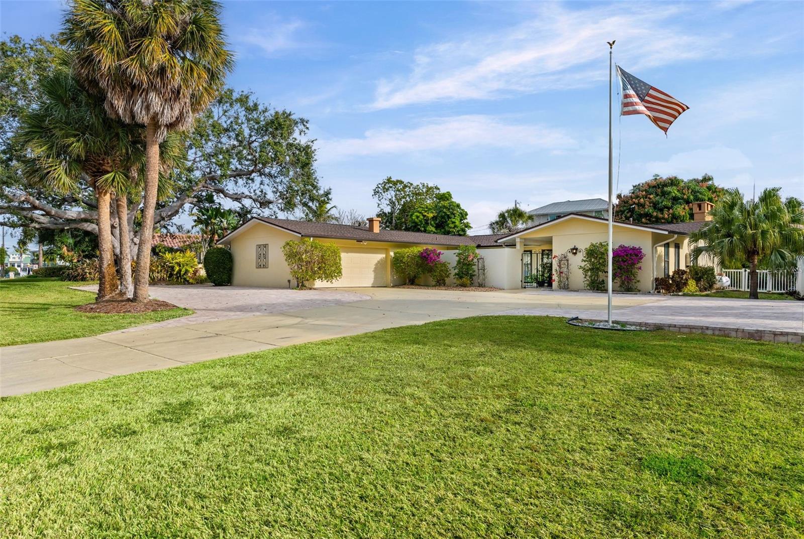 Image 2 of 32 For 7215 Westmoreland Drive