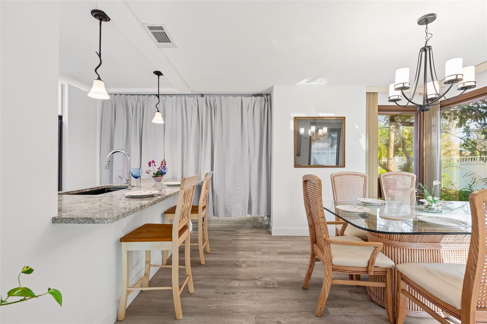 Image 20 of 32 For 7215 Westmoreland Drive