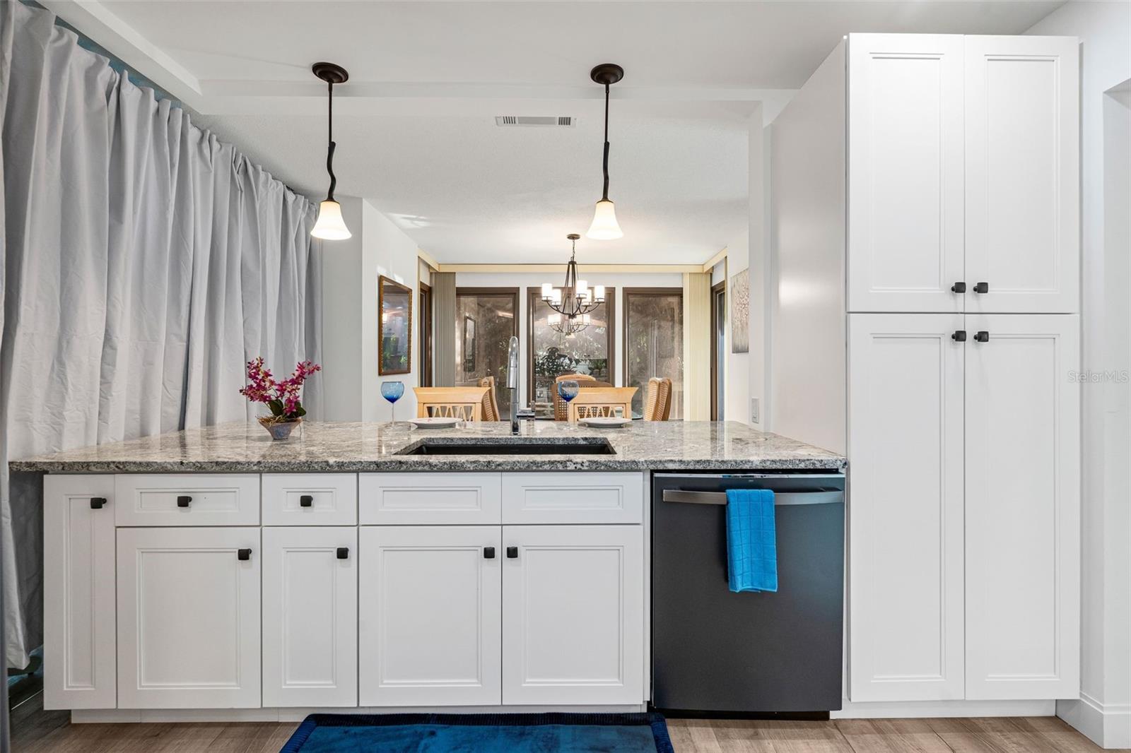 Image 25 of 32 For 7215 Westmoreland Drive