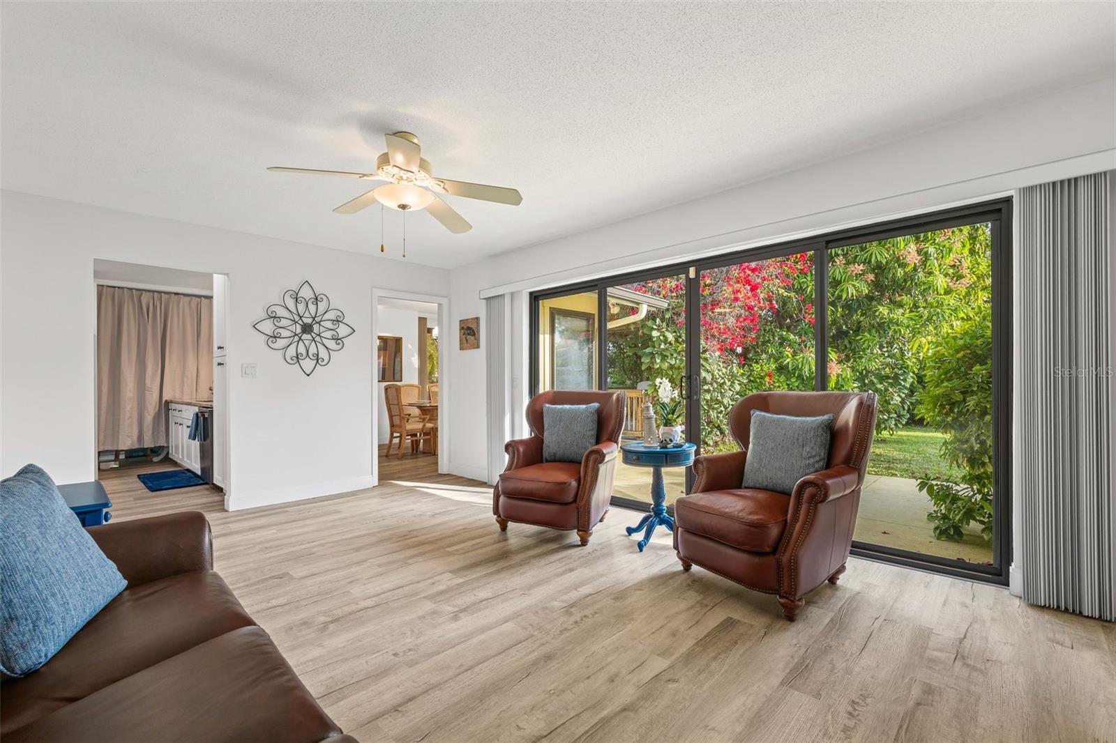 Image 9 of 32 For 7215 Westmoreland Drive