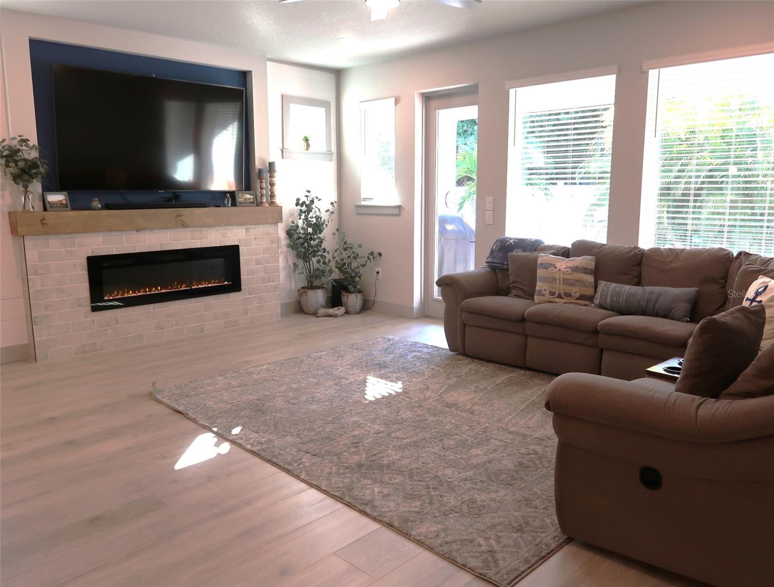 Image 8 of 18 For 2555 Fireflag Lane