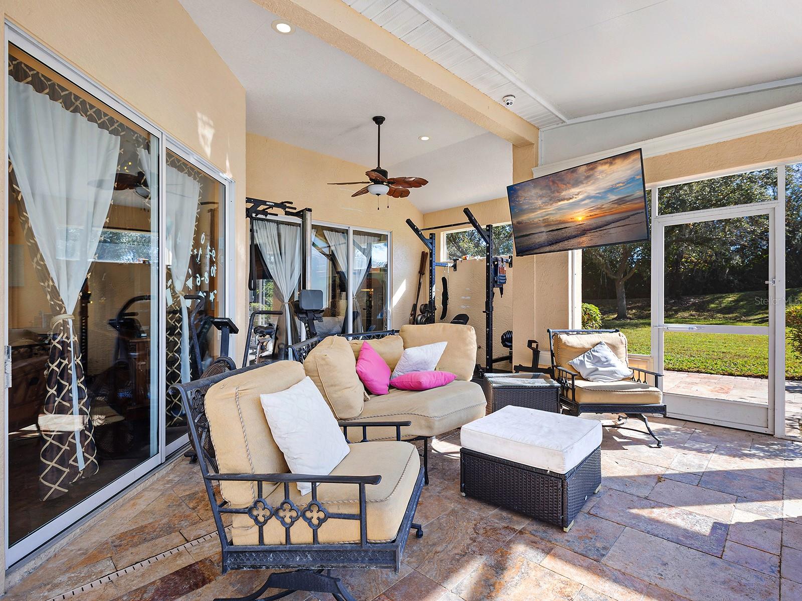 Image 16 of 53 For 8318 Planters Knoll Terrace