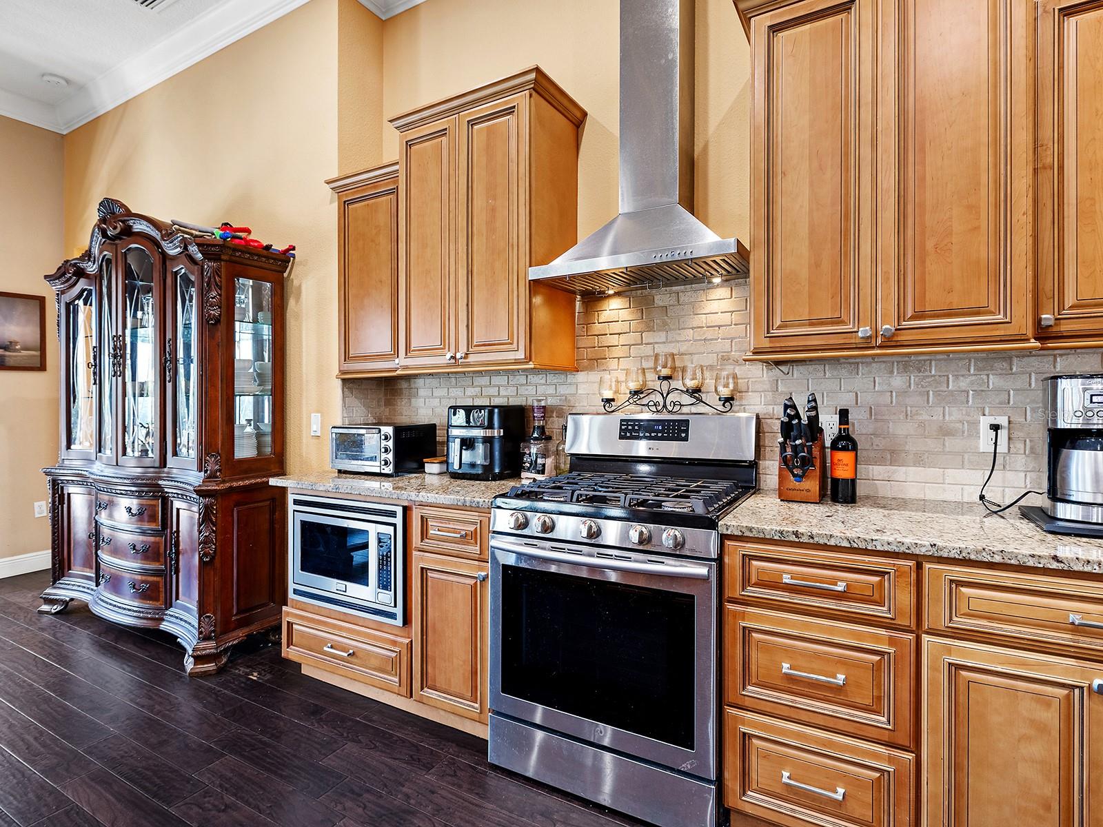 Image 8 of 53 For 8318 Planters Knoll Terrace