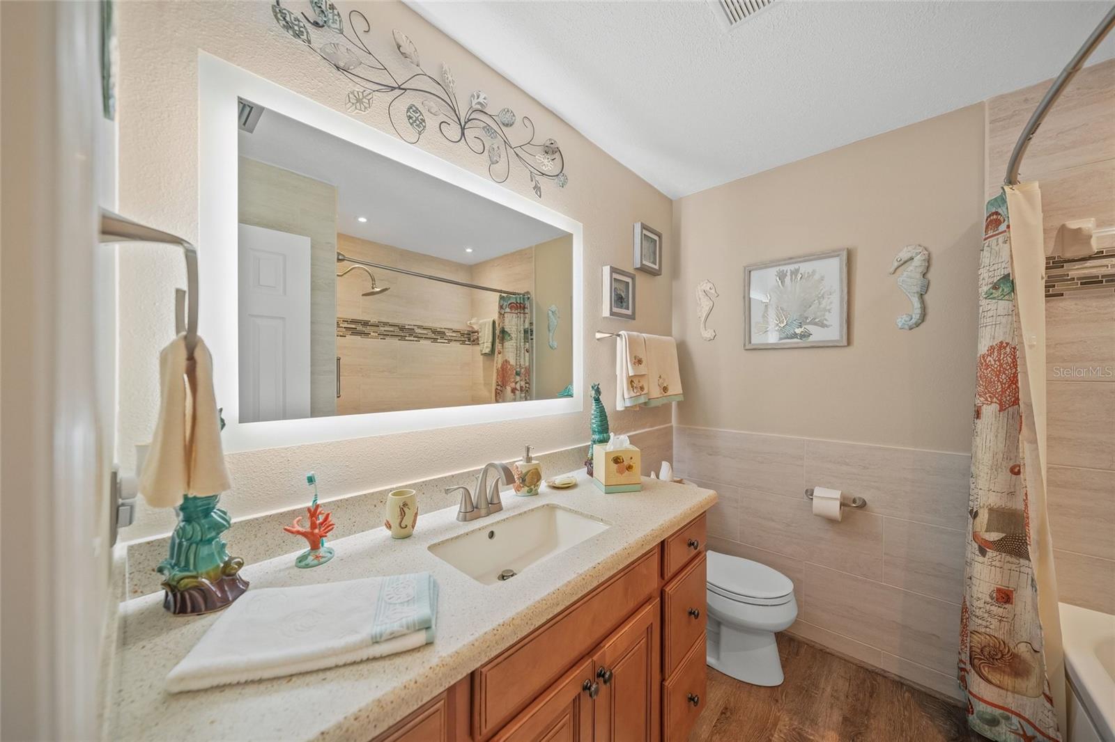 Image 22 of 43 For 8465 Cypress Lake Circle