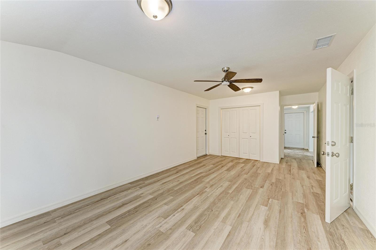 Image 26 of 39 For 7008 12th Avenue Nw