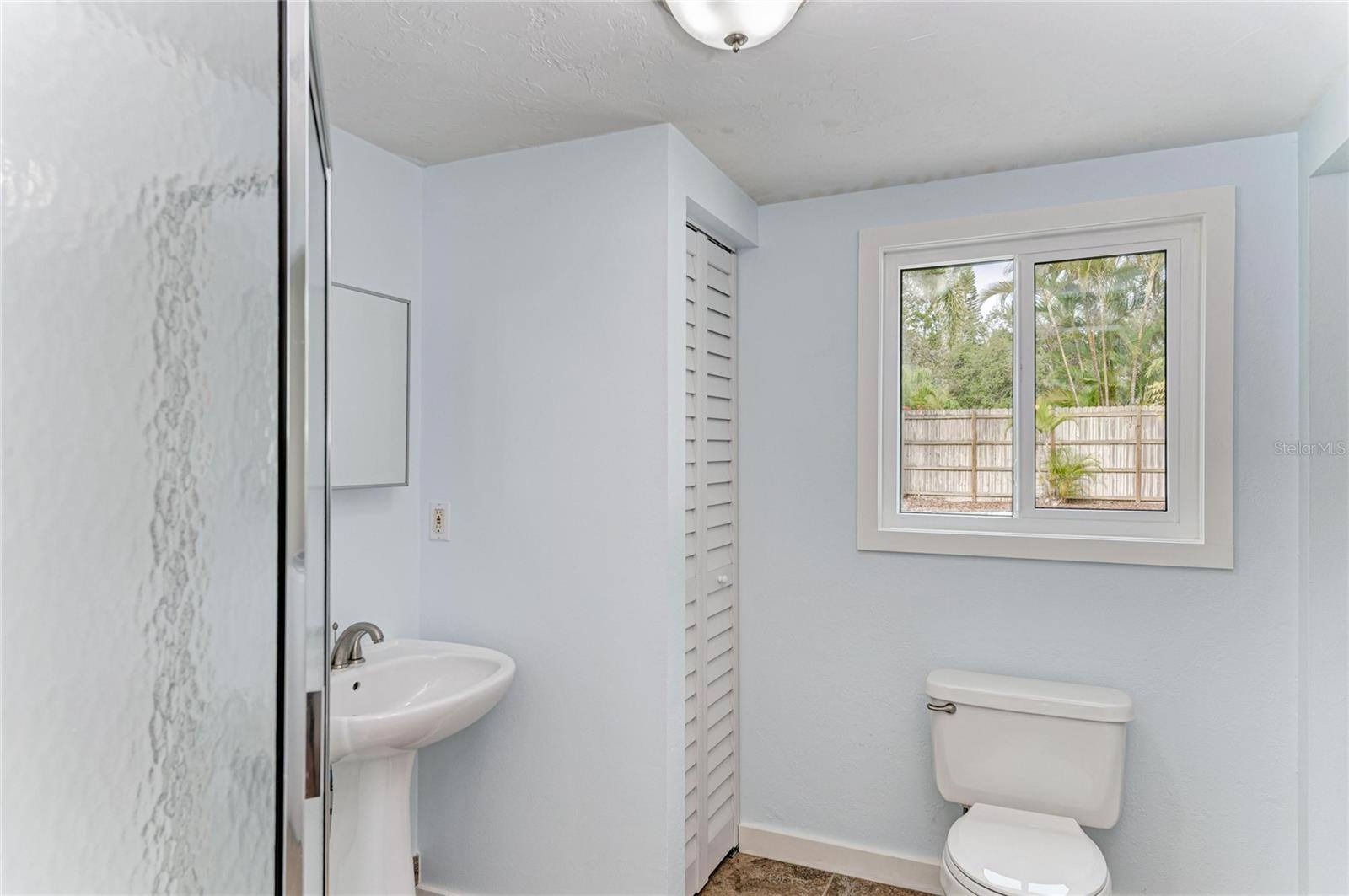 Image 30 of 39 For 7008 12th Avenue Nw