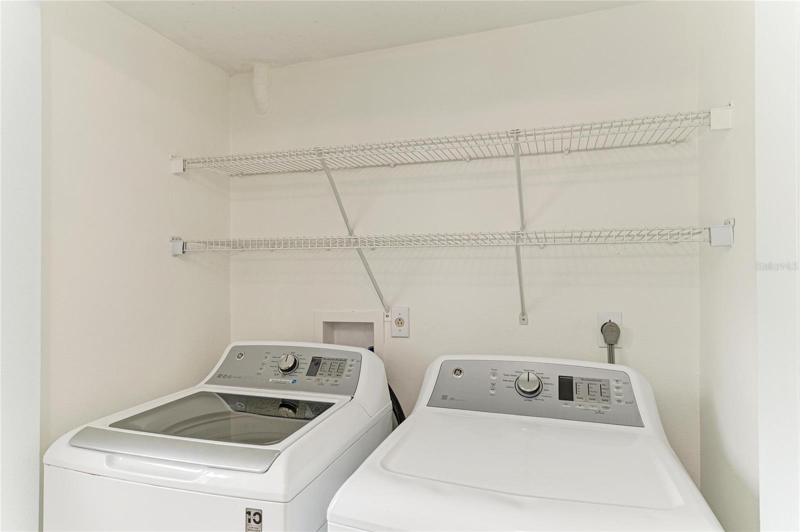 Image 31 of 39 For 7008 12th Avenue Nw