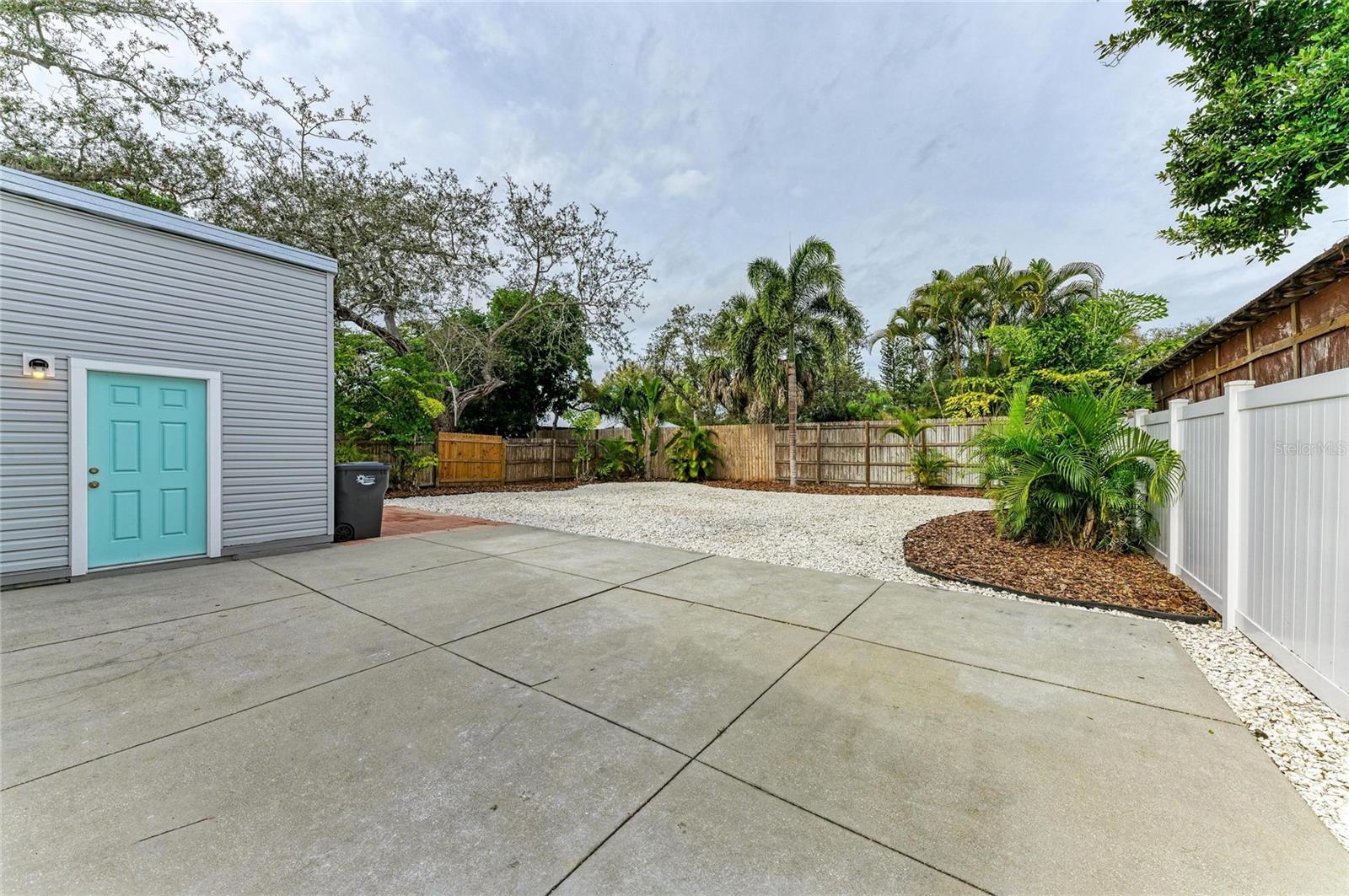 Image 32 of 39 For 7008 12th Avenue Nw