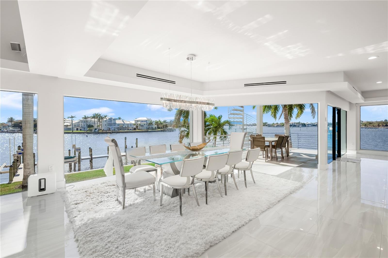 Image 10 of 62 For 1400 Siesta Drive