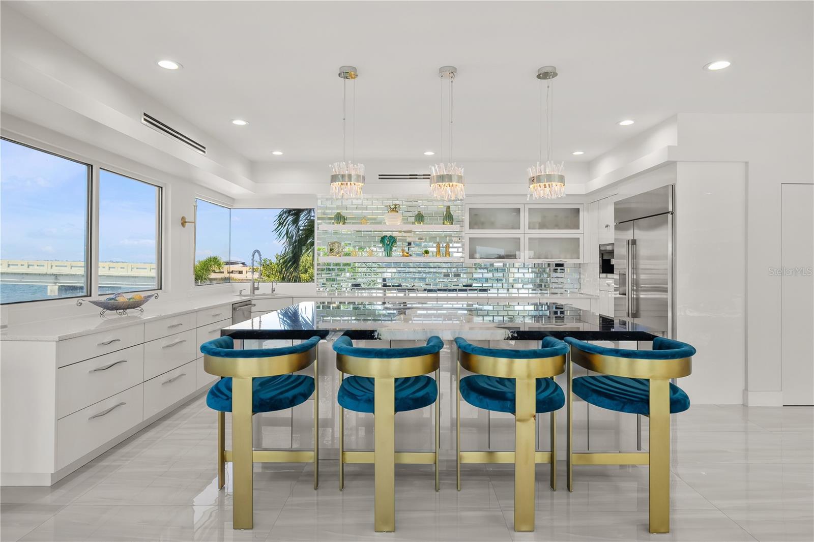 Image 16 of 62 For 1400 Siesta Drive