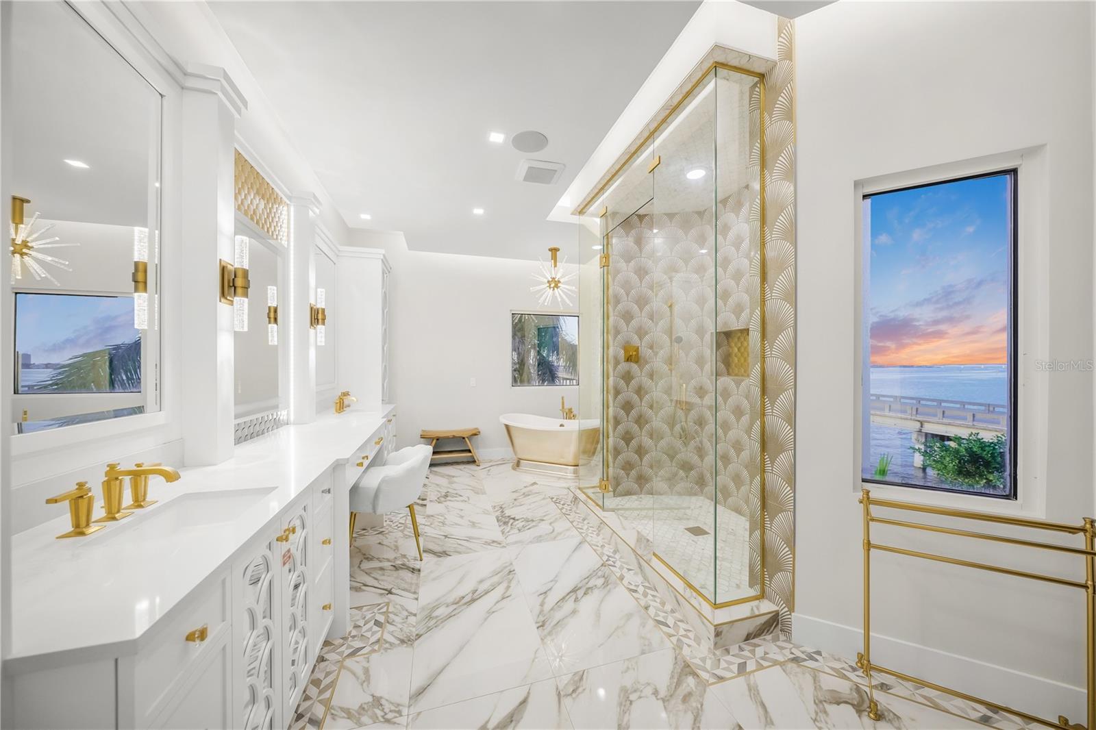 Image 31 of 62 For 1400 Siesta Drive