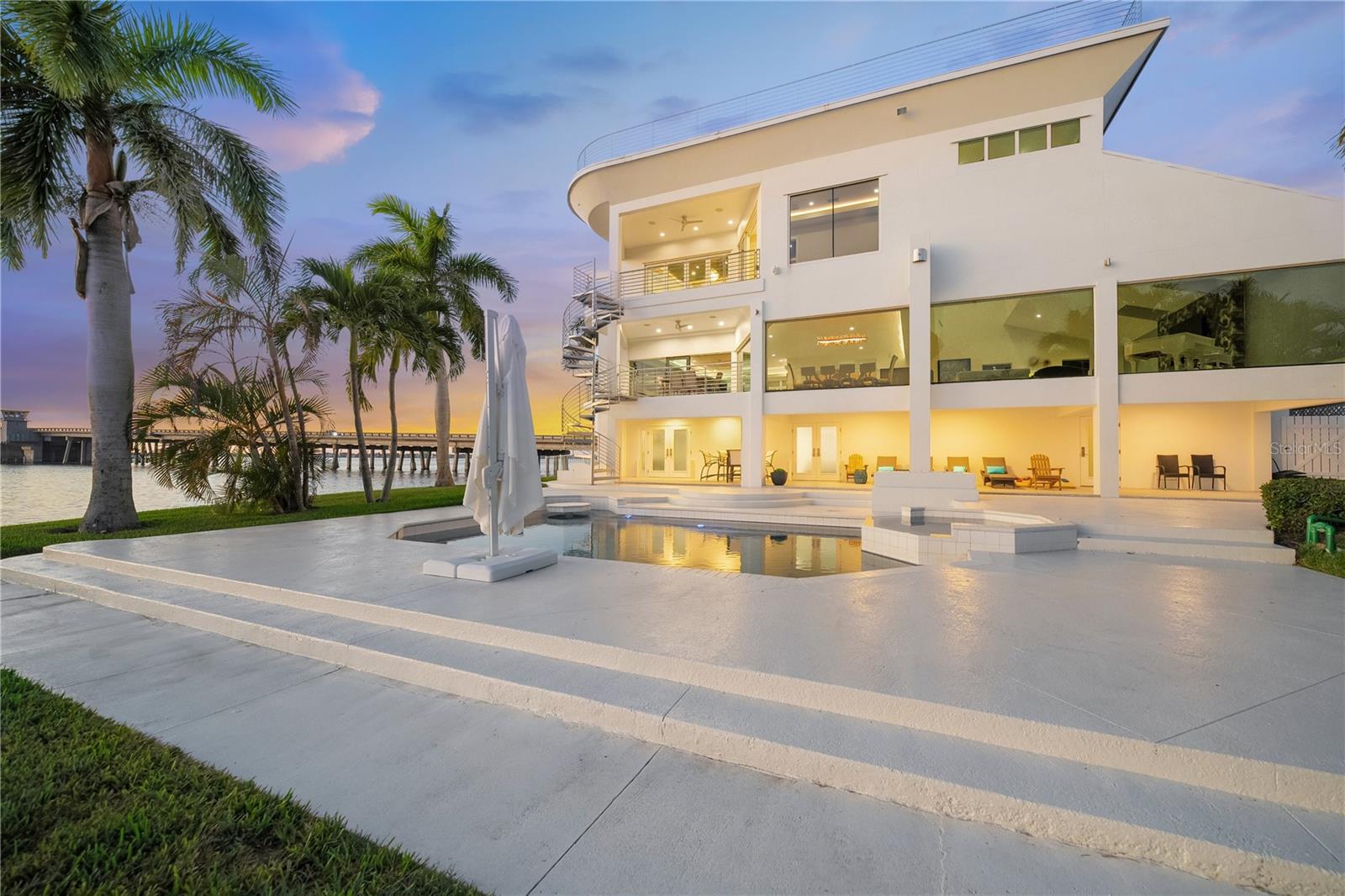 Image 49 of 62 For 1400 Siesta Drive