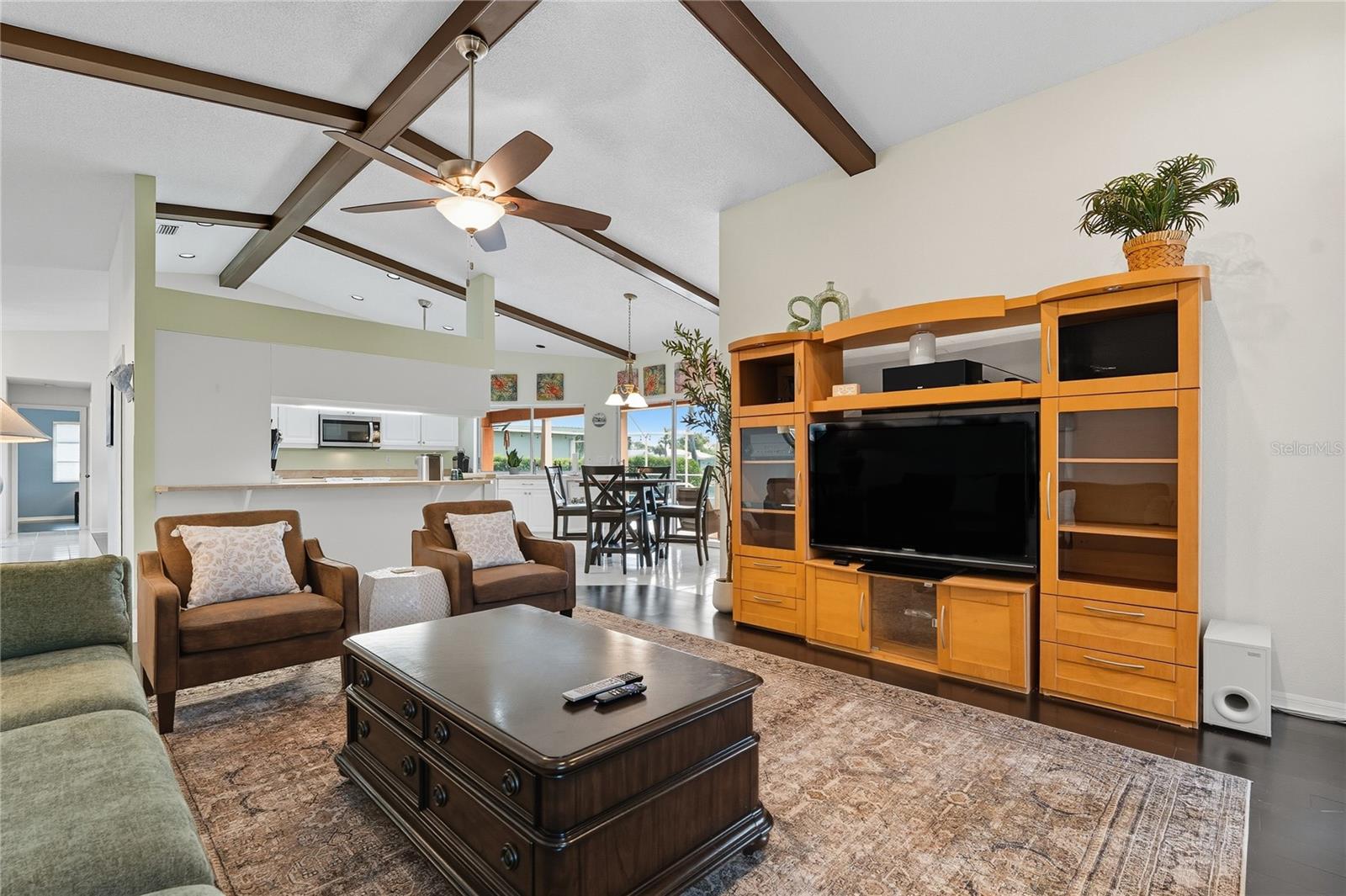 Image 5 of 71 For 1447 Gleneagles Drive