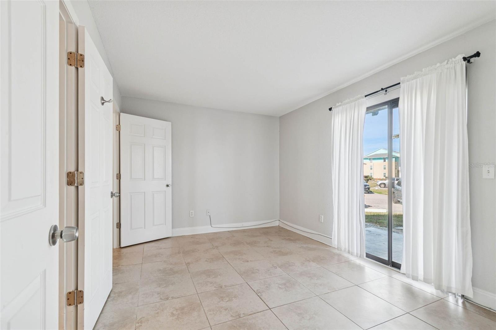 Image 17 of 61 For 455 Alt 19 S 225