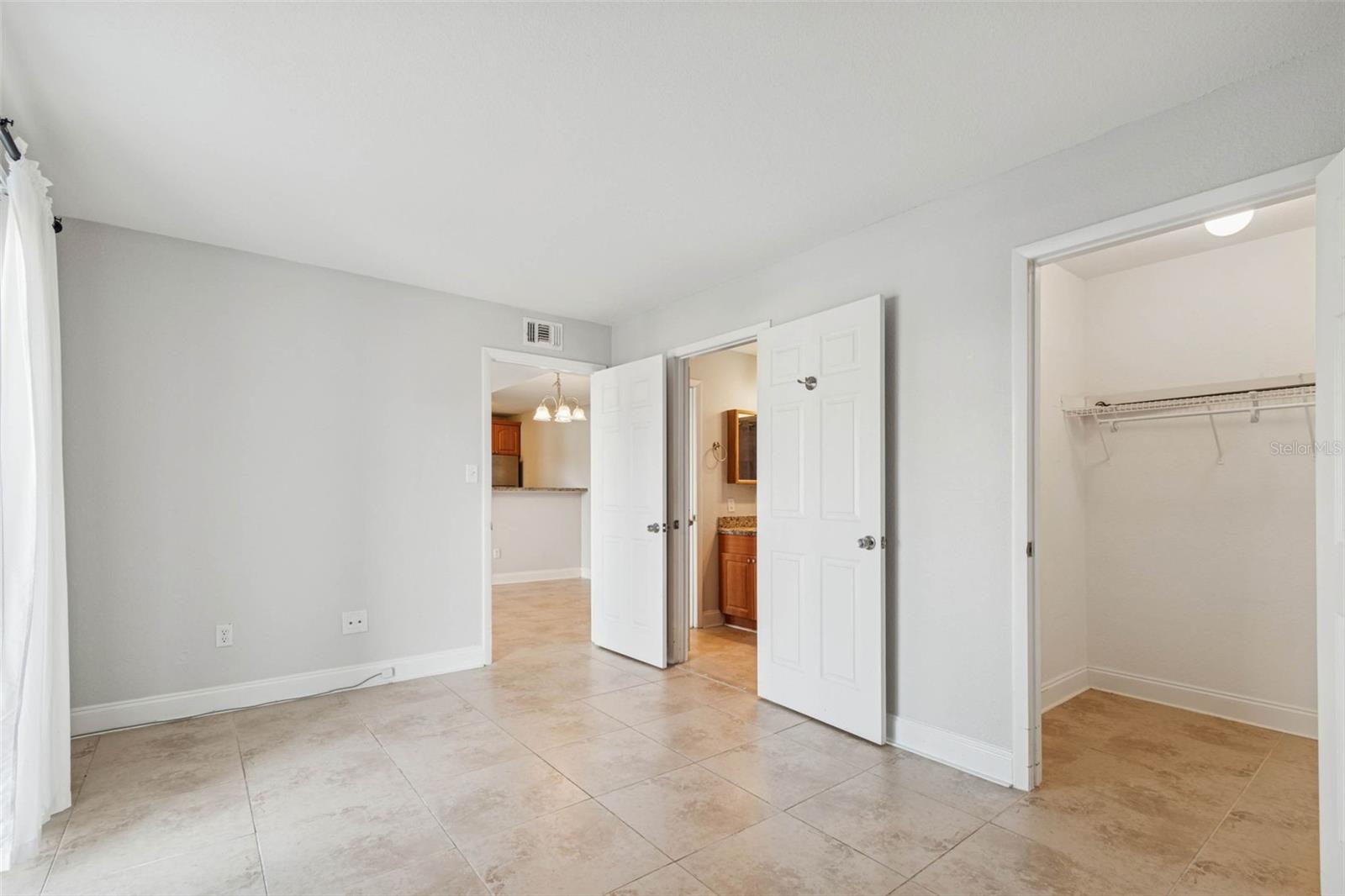 Image 19 of 61 For 455 Alt 19 S 225