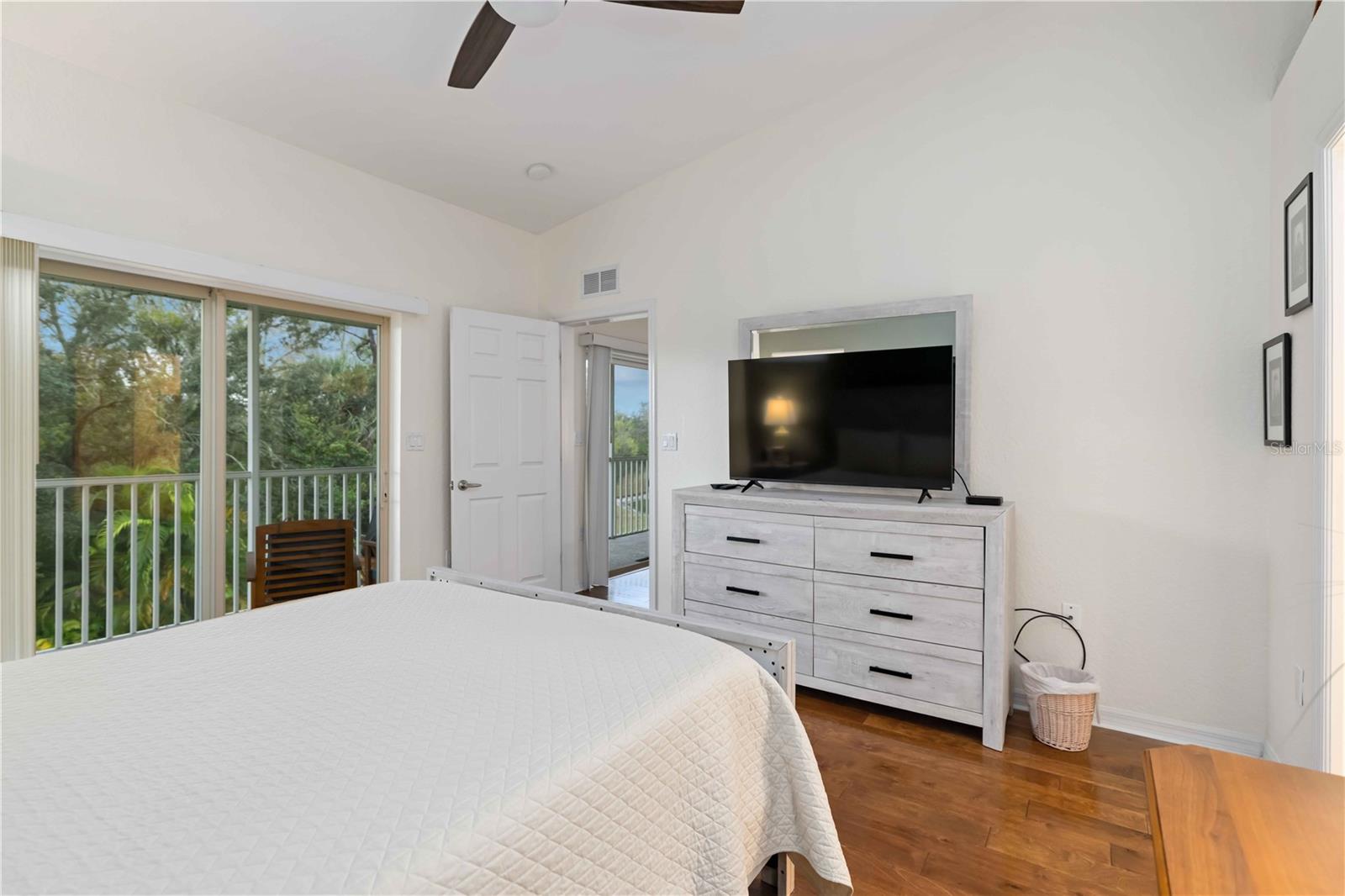 Image 22 of 32 For 7532 Marsh Orchid Circle 8-201