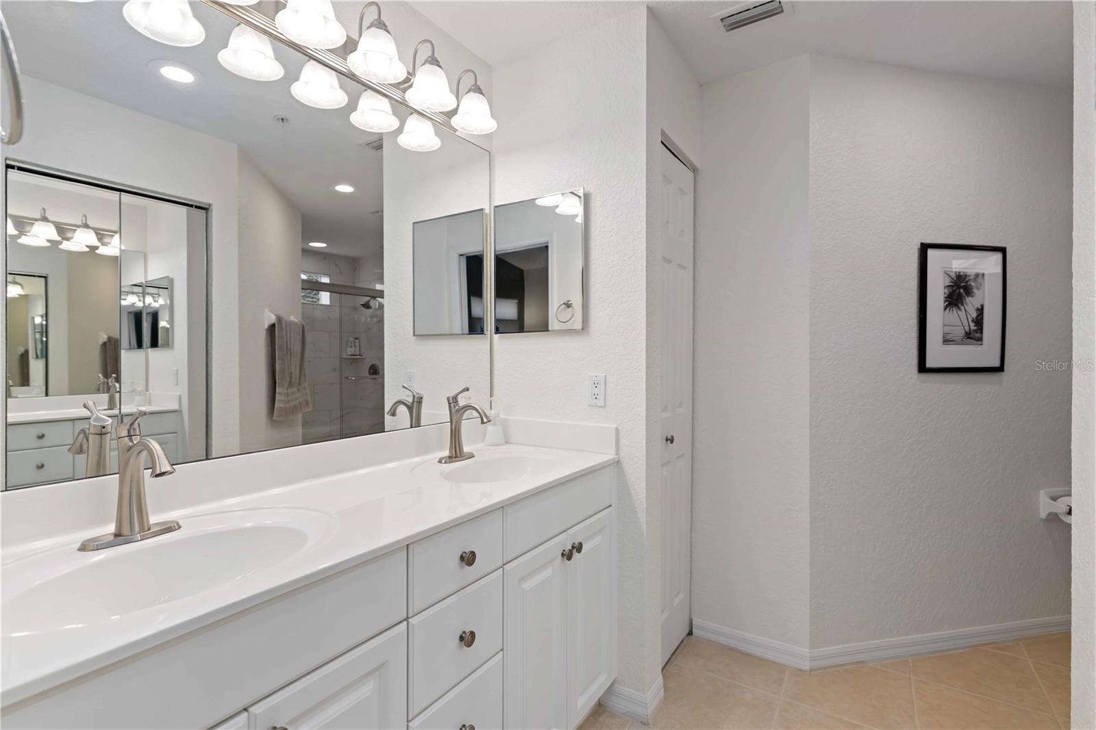 Image 23 of 32 For 7532 Marsh Orchid Circle 8-201