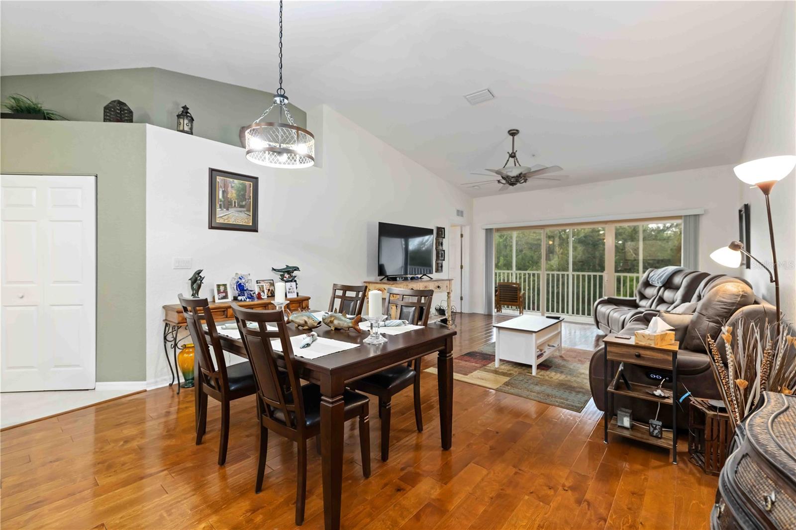 Image 5 of 32 For 7532 Marsh Orchid Circle 8-201