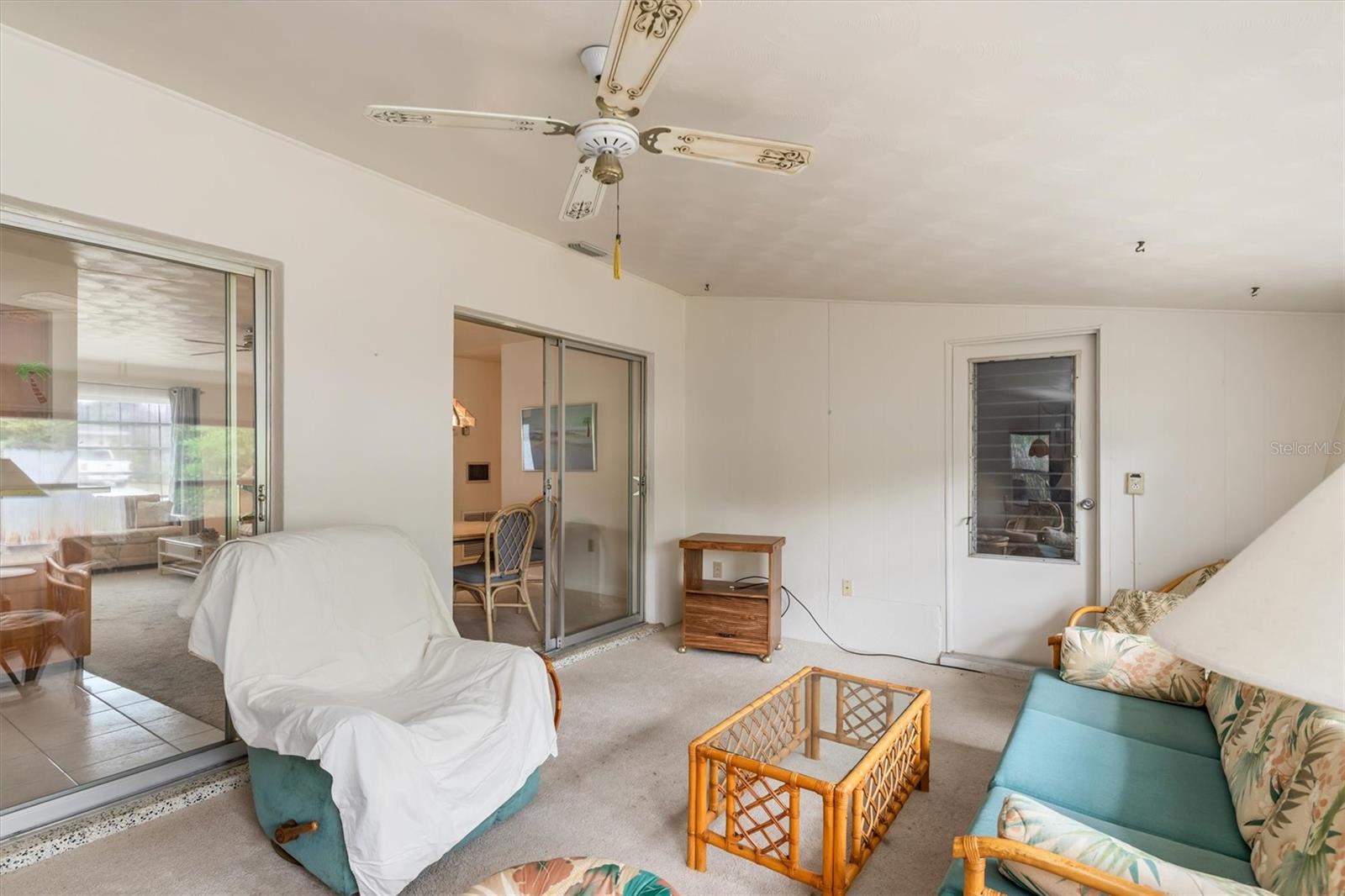 Image 13 of 41 For 565 Reading Street Nw