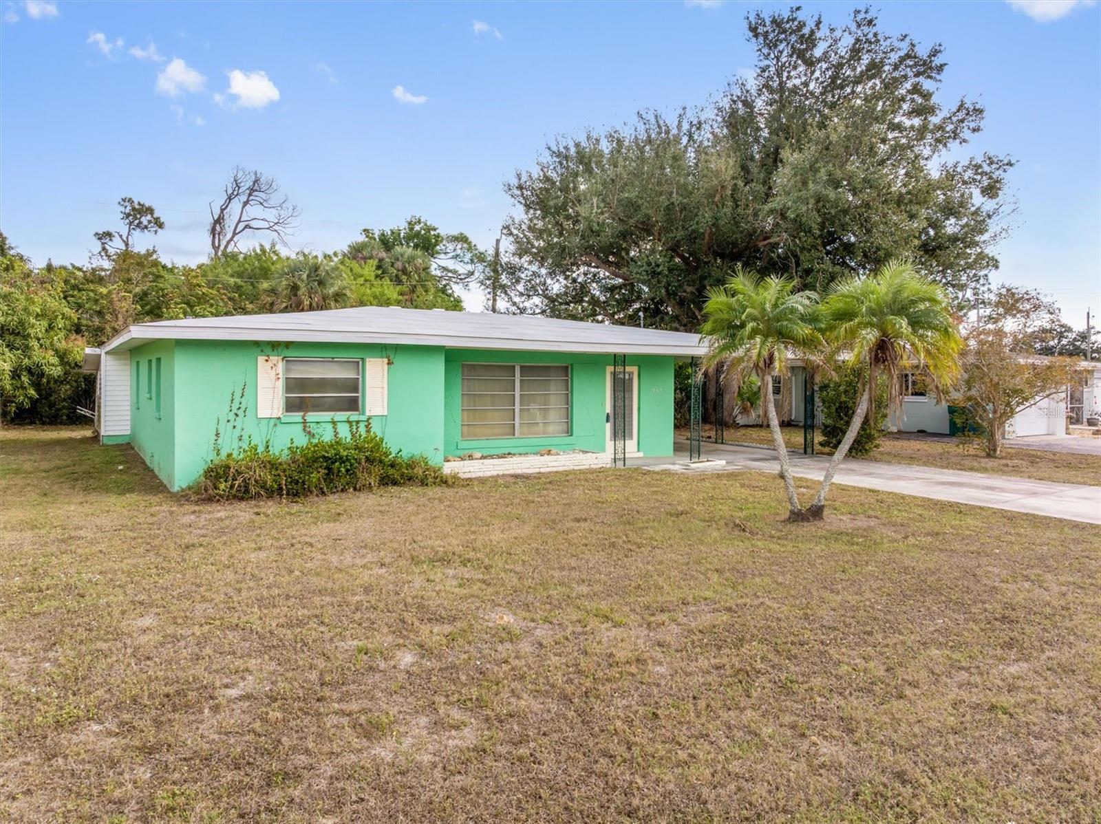 Image 32 of 41 For 565 Reading Street Nw