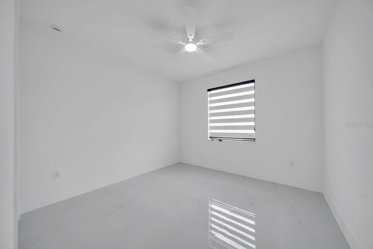 Image 17 of 33 For 803 Desoto Avenue