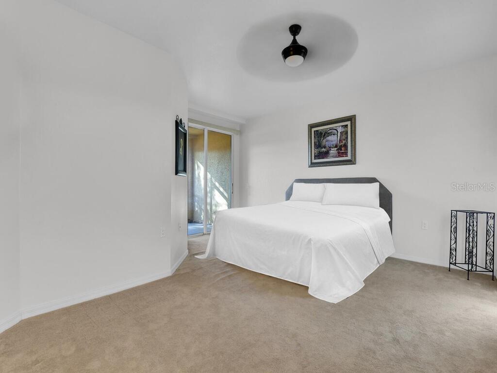 Image 14 of 41 For 1860 Concordia Lake Circle 603