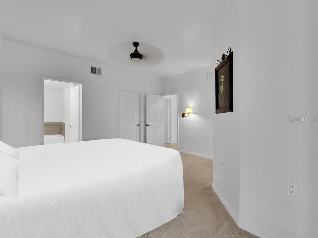 Image 15 of 41 For 1860 Concordia Lake Circle 603