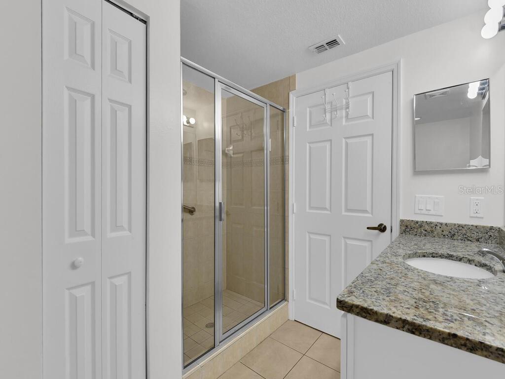 Image 17 of 41 For 1860 Concordia Lake Circle 603