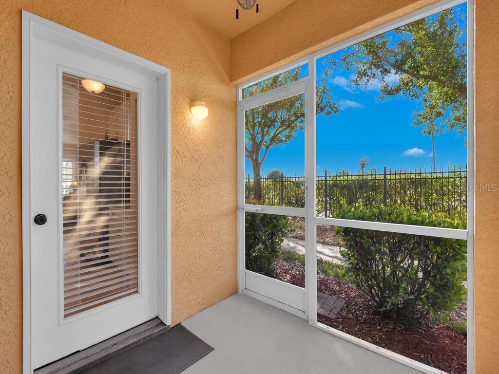 Image 26 of 41 For 1860 Concordia Lake Circle 603