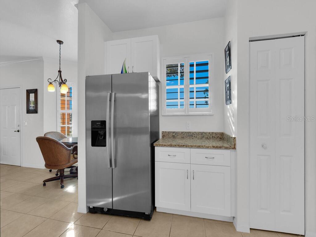 Image 9 of 41 For 1860 Concordia Lake Circle 603