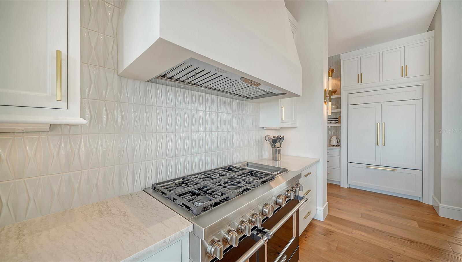 Image 20 of 67 For 681 Old Compass Road