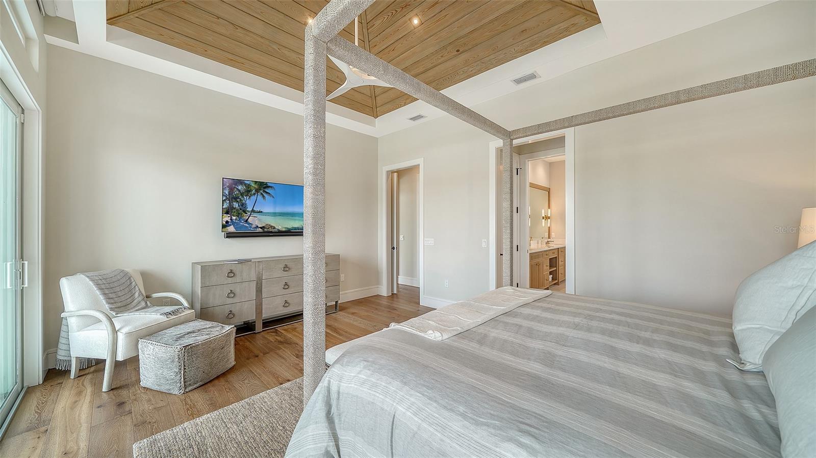 Image 24 of 67 For 681 Old Compass Road