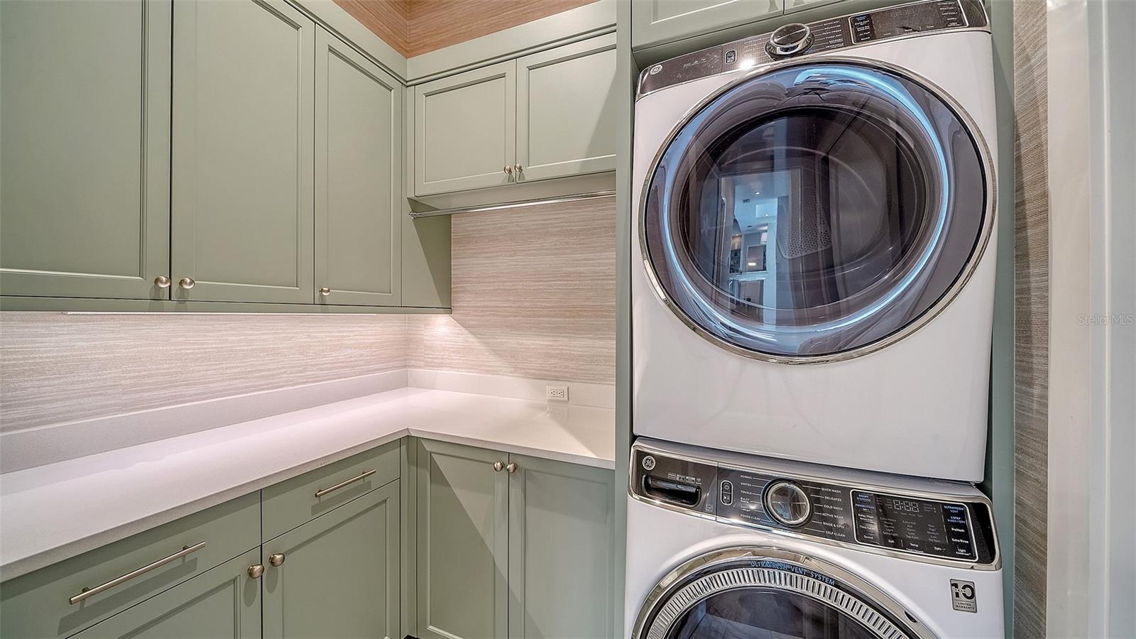 Image 48 of 67 For 681 Old Compass Road