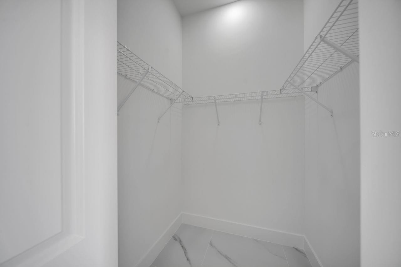 Image 22 of 42 For 3402 15th Street Sw