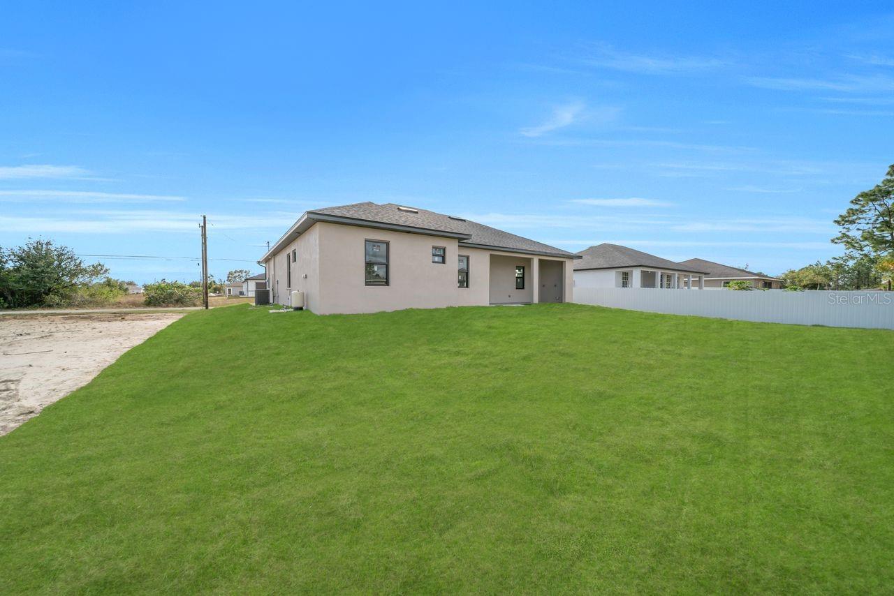 Image 33 of 42 For 3402 15th Street Sw