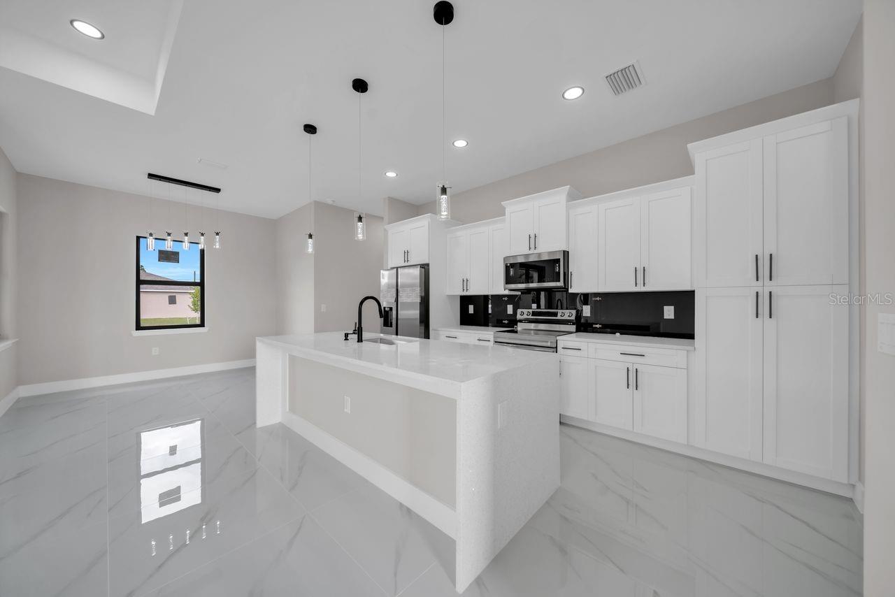 Image 8 of 42 For 3402 15th Street Sw