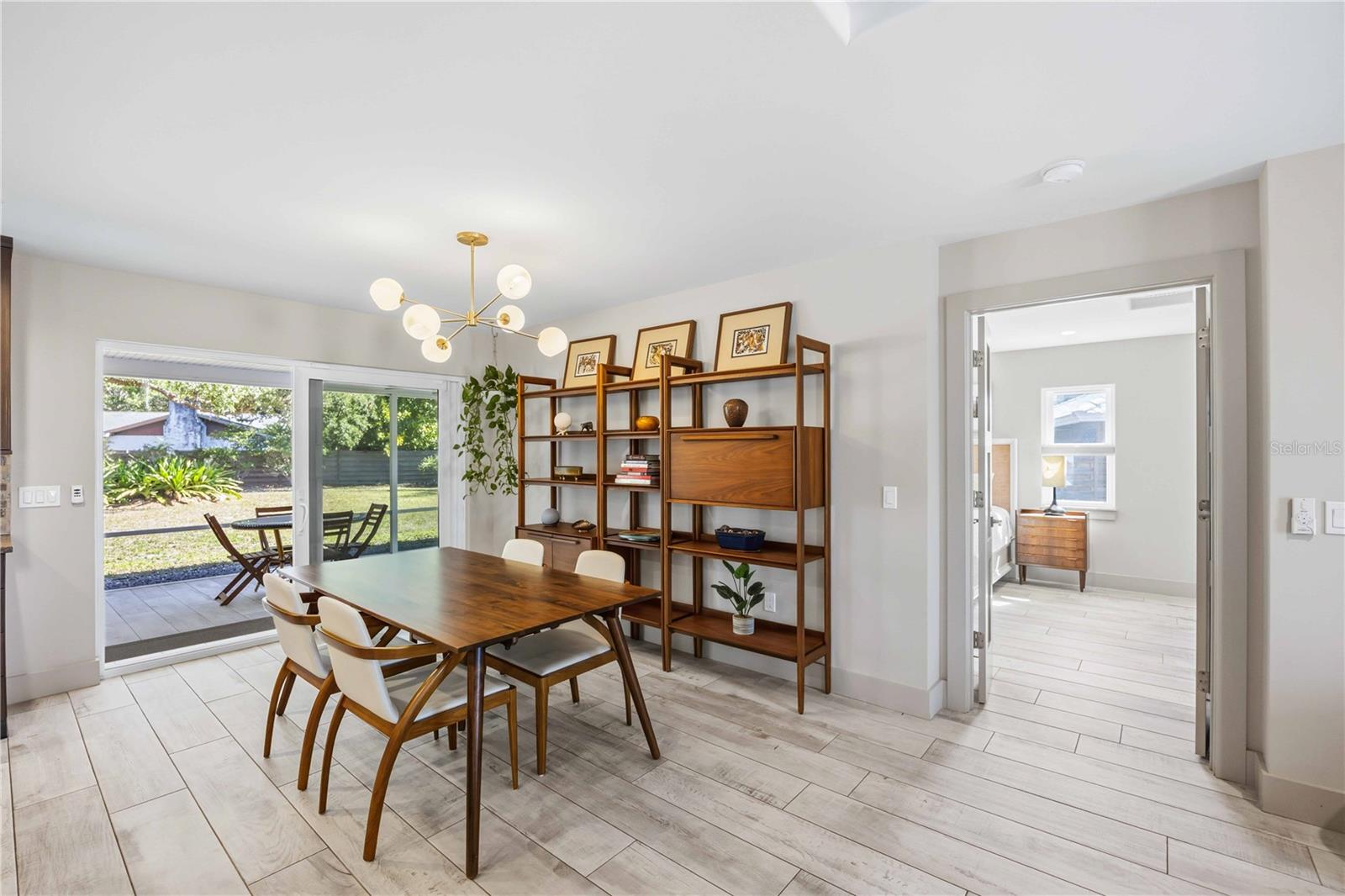 Image 12 of 48 For 2117 Riviera Drive