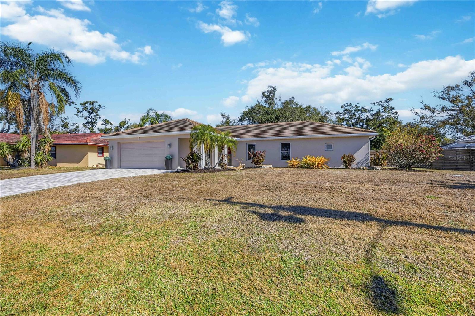 Image 2 of 48 For 2117 Riviera Drive