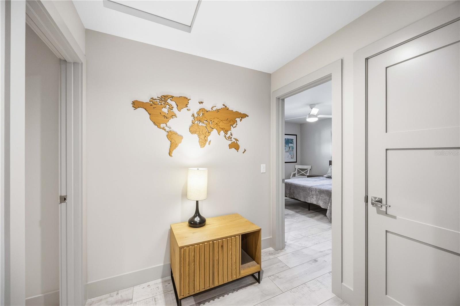 Image 28 of 48 For 2117 Riviera Drive