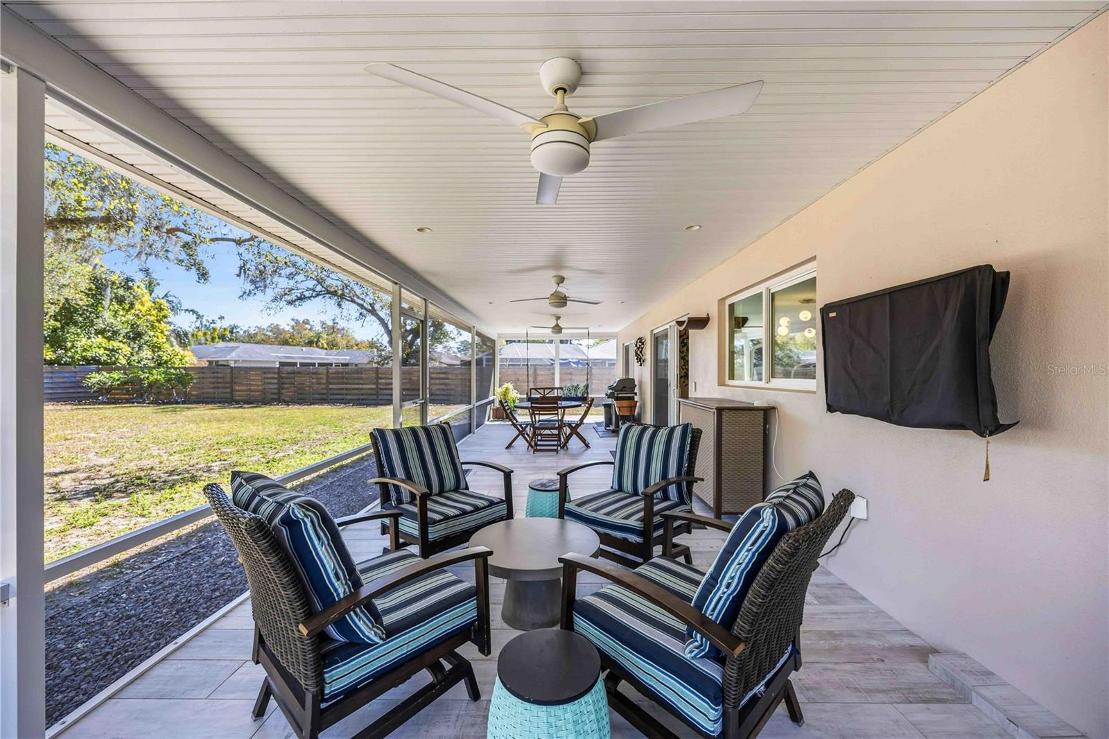 Image 37 of 48 For 2117 Riviera Drive