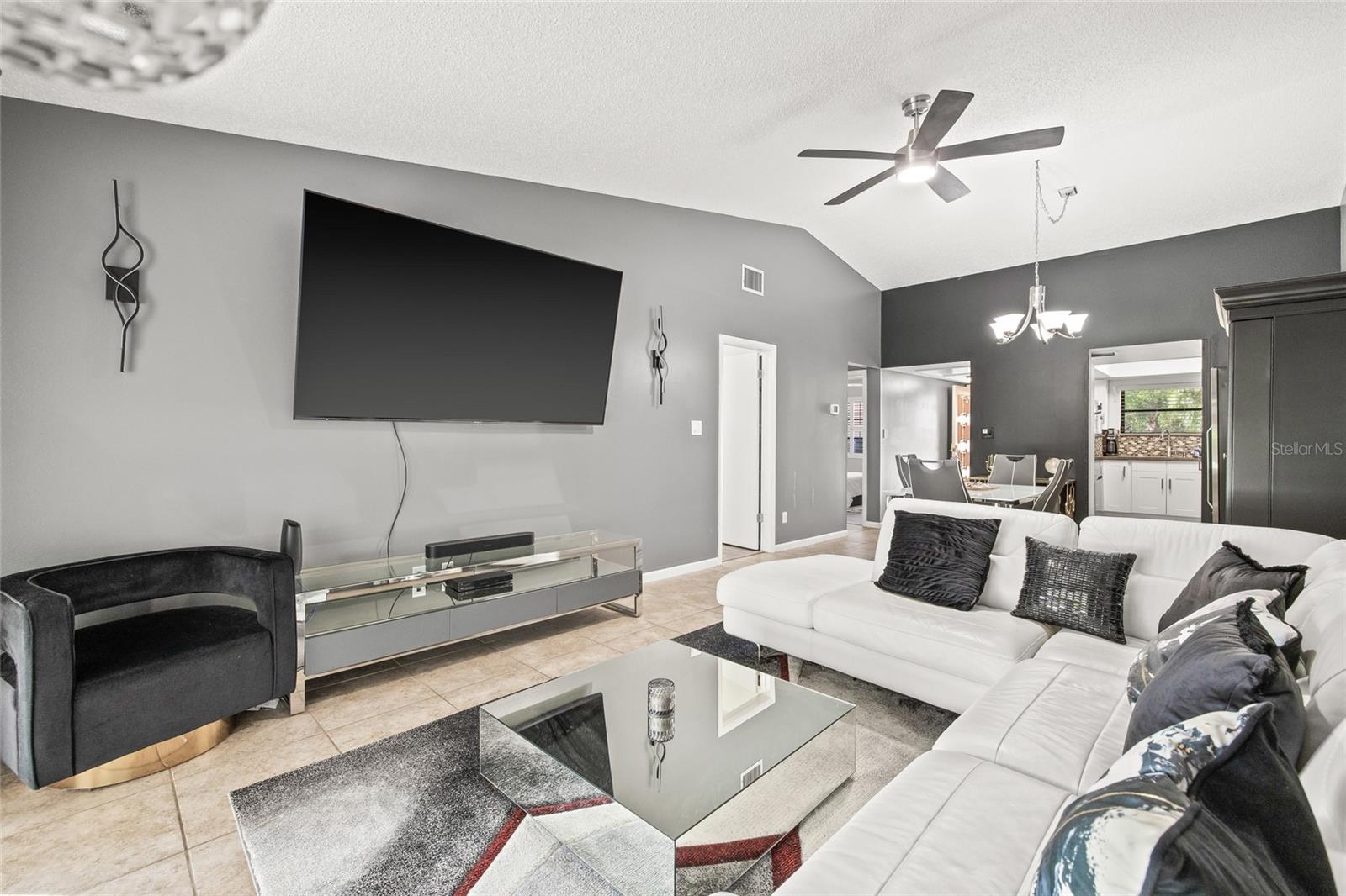 Image 13 of 36 For 9677 86th Avenue