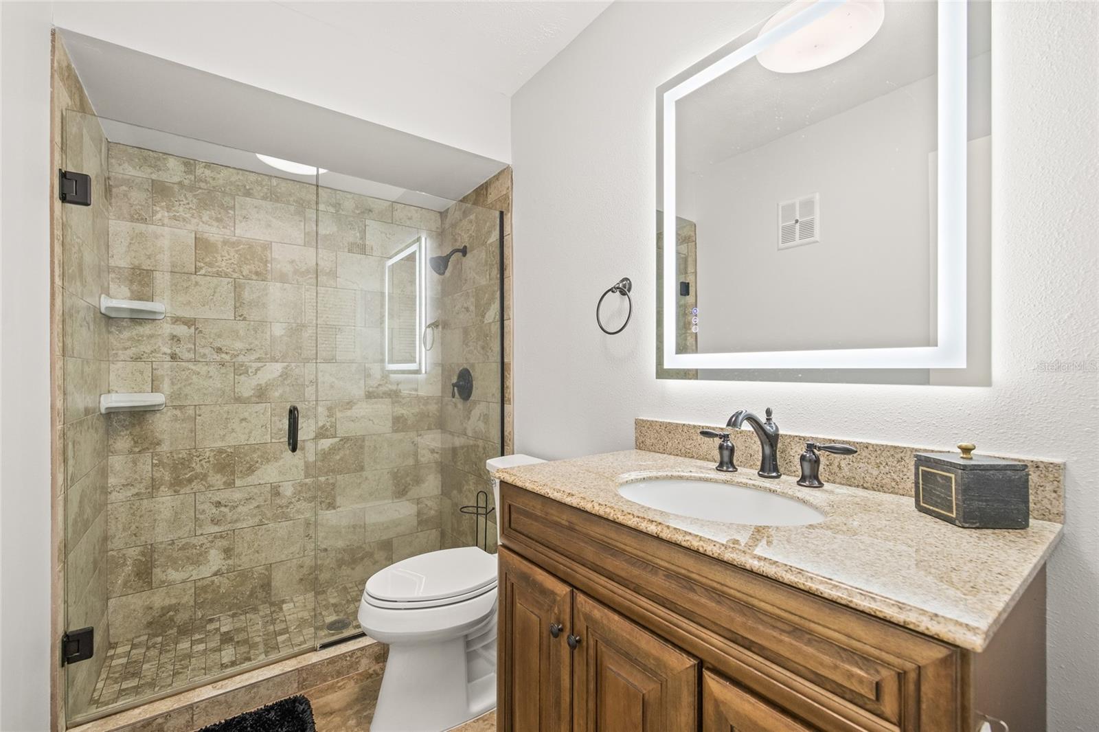 Image 21 of 36 For 9677 86th Avenue