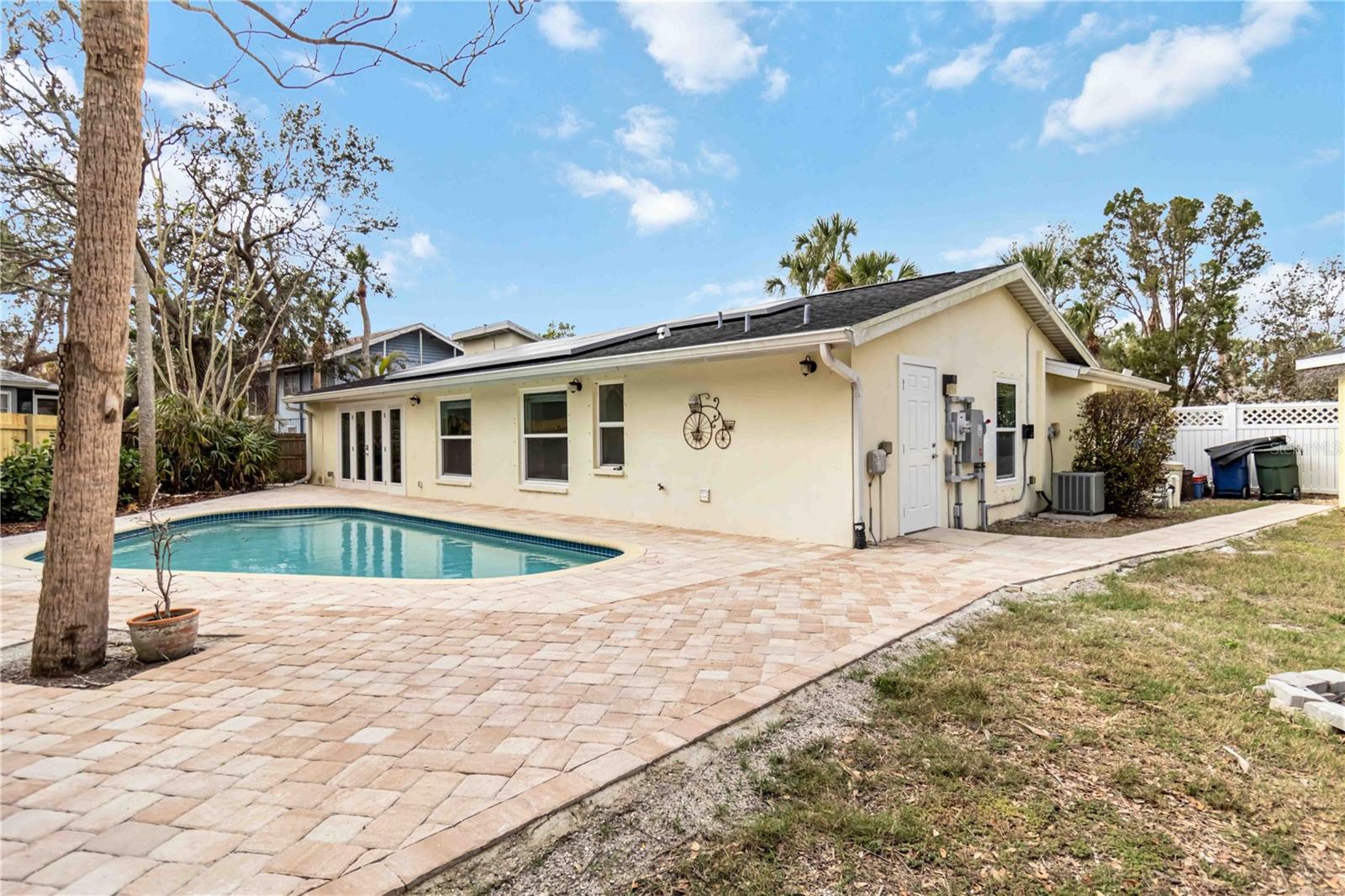 Image 33 of 42 For 5107 Saint Albans Avenue